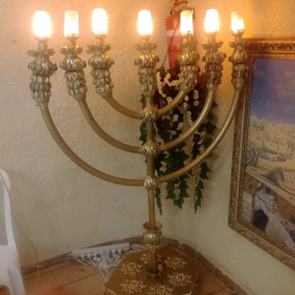 שחזור מנורת הזהב באתנחתא ברובע