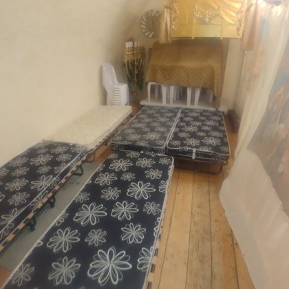 חדר ערוך ללינת ילדים בשבת